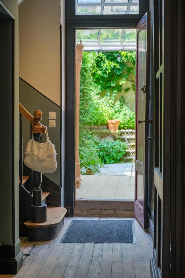 Appartement Avec Son Patio Dans Centre Historique De Bourg Bourg-sur-Gironde Exterior foto